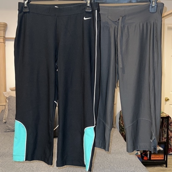 Nike Womens Athletic lounge Wide Leg Work Out Capris bundle - Picture 1 of 17